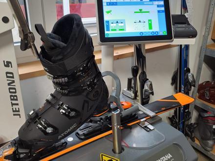 Proč servisovat lyže?